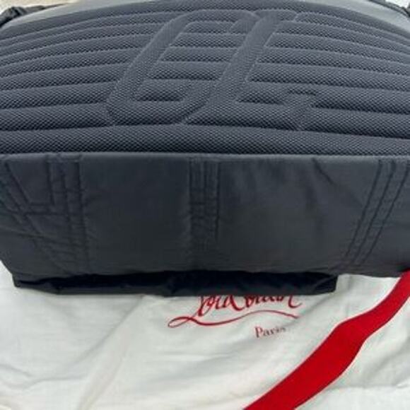 Christian Louboutin LOUBIDEAL sport duffel bag made in Italy - Picture 5 of 16